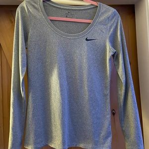 Nike Light Long Sleeve